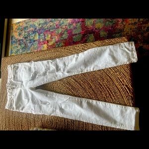 White Good American Good Legs Size 10 distressed jeans